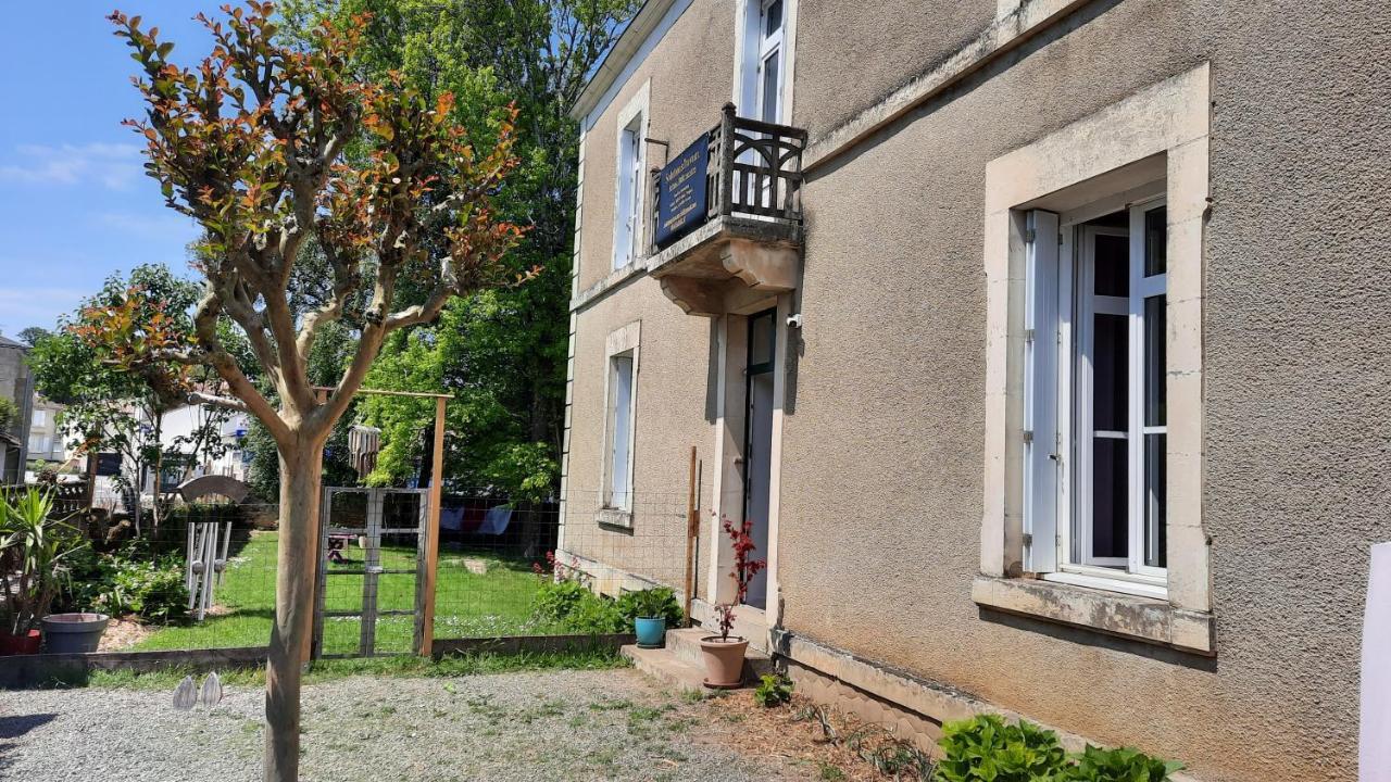 Le Pas Sage Bed & Breakfast La Caillère Eksteriør bilde